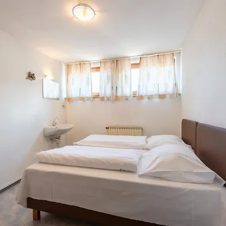 Holiday home Apartment In Tyrol Near Ski Lift, Cleaning Included *