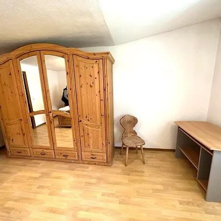 Apartment In Tyrol Near Ski Lift, Cleaning Included Fuegen