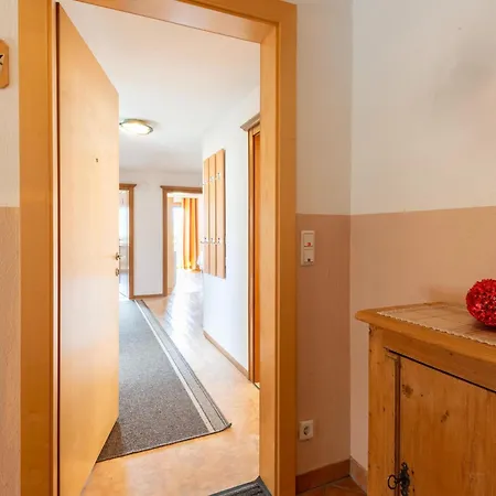 Apartment In Tyrol Near Ski Lift, Cleaning Included * Fuegen
